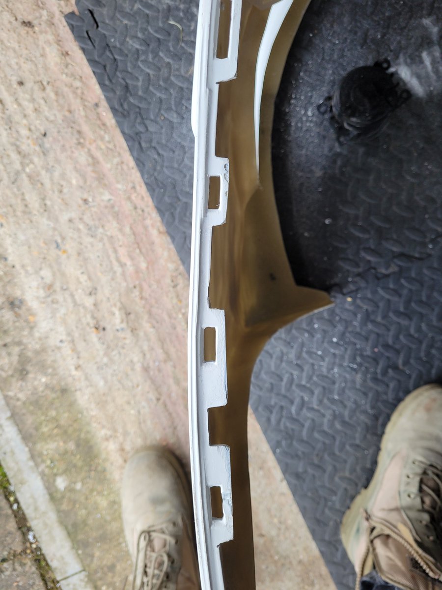 Srad588's tweet image. Started the prep work on the bumper, female lugs drilled out and filed back, m4 rivet nuts used for the fog lamp mounts.

#transit #custom #modifying #racevan