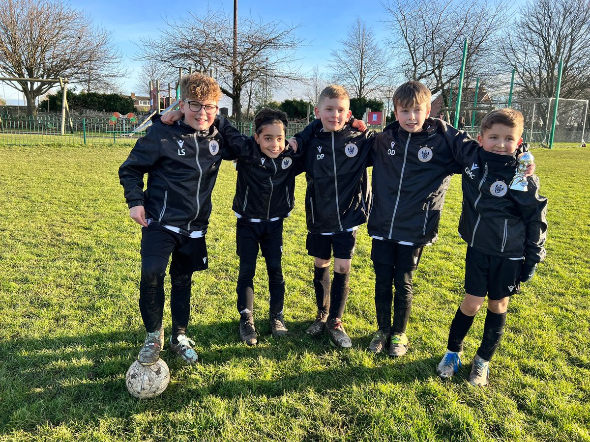 KippaxJFC's tweet photo. Our U9 Whites played in a superb home game against Goole Town Orange with  great distribution from the back! 

Goals from Dan (2), George (2) and Luca (2). Owen a well deserved MotM. 

Thank you to Venetian Walls of Beauty Plaster for sponsoring our team jackets, they look great! https://t.co/ir5sC6ODJ0