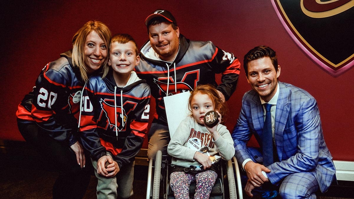 American Hockey League (@theahl) on Twitter photo Being active and involved members of the Northeast Ohio community is just as important as being team leaders for <a href="/monstershockey/">Cleveland Monsters</a> players <a href="/Simmer18/">Dillon Simpson</a> and <a href="/BrendanGaunce16/">Brendan Gaunce</a>.
📝: <a href="/KaileyLanee/">Kailey Lane</a> | theahl.com/simpson-gaunce… Being active and involved members of the Northeast Ohio community is just as important as being team leaders for <a href="/monstershockey/">Cleveland Monsters</a> players <a href="/Simmer18/">Dillon Simpson</a> and <a href="/BrendanGaunce16/">Brendan Gaunce</a>.
📝: <a href="/KaileyLanee/">Kailey Lane</a> | theahl.com/simpson-gaunce…