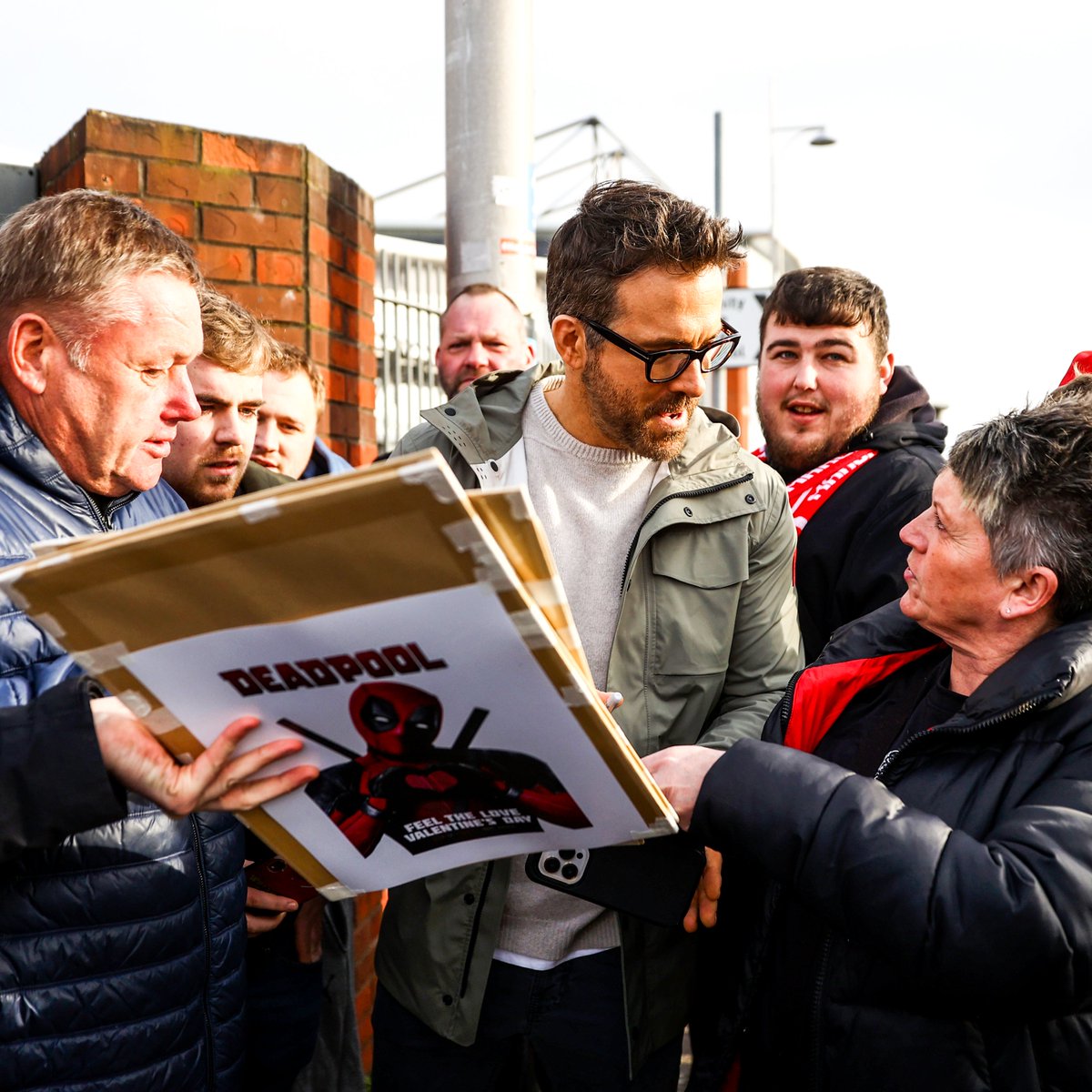 brfootball's tweet photo. Ryan Reynolds is in the building for Wrexham’s FA Cup game 📸 https://t.co/2Wyf3nYsv8