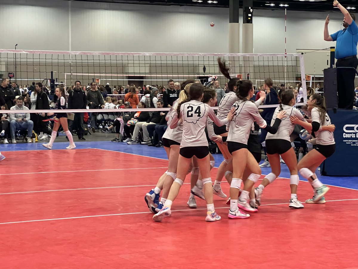 Chris Fitzgerald (@prepdigchris) on Twitter photo Always a battle with Ohio and Michigan. <a href="/ToledoVBC/">ToledoVolleyballClub</a> 15s with a huge win over Legacy in the first round of Gold Brackets at CZ Always a battle with Ohio and Michigan. <a href="/ToledoVBC/">ToledoVolleyballClub</a> 15s with a huge win over Legacy in the first round of Gold Brackets at CZ