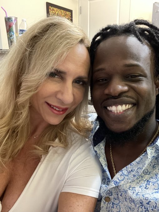 It was a pleasure working with beautiful @HotSoccerMomKF  Last night was a successful night😊 https://t<a class="tags" target="_blank" title="On Twitter" href="/?out=eyJ0eXAiOiJKV1QiLCJhbGciOiJIUzUxMiJ9.eyJpYXQiOjE3MjQ2Mzk3MzcsImlzcyI6InR3cG9ybnN0YXJzLmNvbSIsIm5iZiI6MTcyNDYzOTczNywiZXhwIjoxNzU2MTc1NzM3LCJyZWRpcmVjdF91cmwiOiJodHRwczovL3R3aXR0ZXIuY29tL0hvdFNvY2Nlck1vbUtGIn0.fYNiMmtQV7HVDFeaCVYgD9KmYVN_Slz0uui9uRGlv-EoirjFwI8ZXTrtwSiNZyYuP9JgeaENFXe8rL9qdh7UhA">@HotSoccerMomKF</a><a href="/tag/onlyfans"class="tags"><span>#onlyfans</span></a><a href="/tag/contentcreator"class="tags"><span>#contentcreator</span></a>