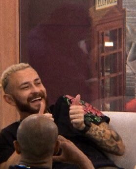 uaitodoida's tweet image. 🪩Thread de edits #LARIED pra ficar mais facil de achar.

coloque os seus edits favoritos aqui