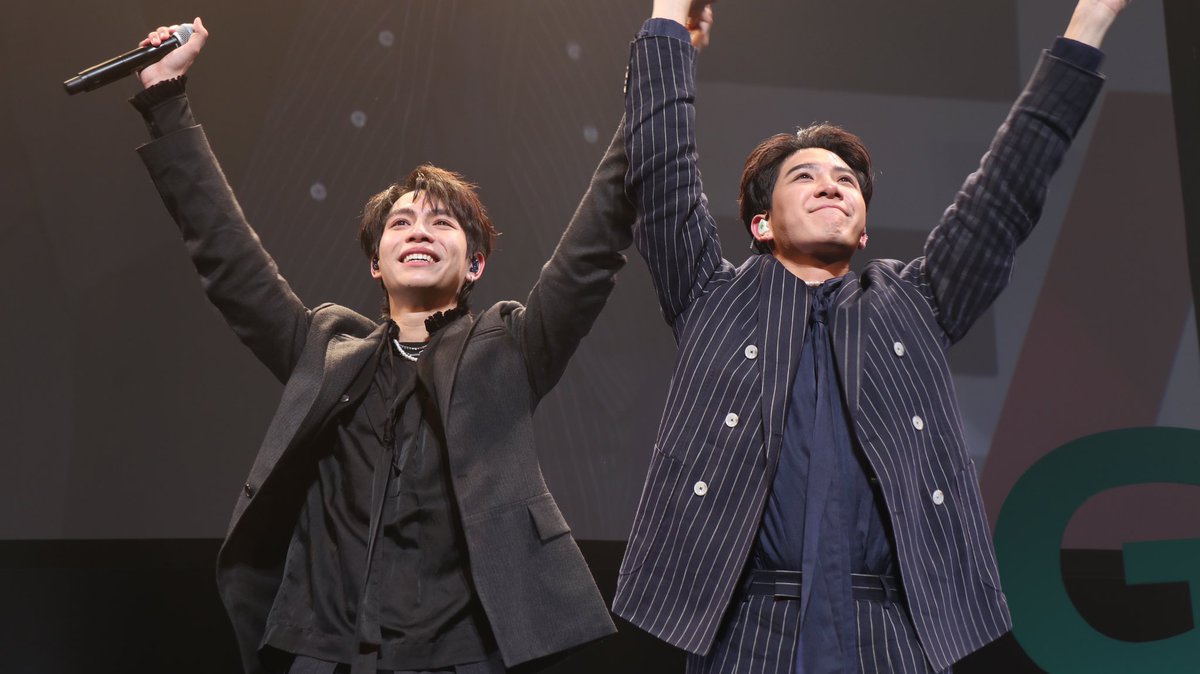 FirstKhaoFilms's tweet image. “we’ve made it, together”

— #เฟิร์สข้าวตัง #FirstKhao #FKfandayxTokyo