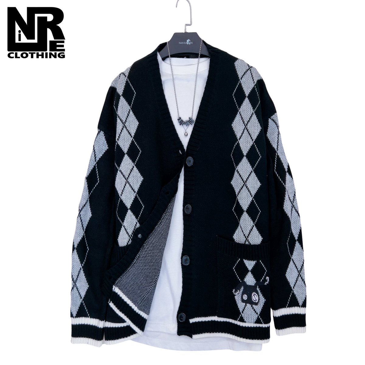 NieR_tokyo's tweet photo. 🎁本日〆切プレゼント企画🎁

厚手アーガイルユニセックス
ニットカーディガン【ポケット付き】

🎁3名様にプレゼント🎁

◼応募方法
フォロー(@NieR_tokyo) &amp; RT
◼締切〆  本日24時

※鍵垢の方も対象内です。

是非ご参加ください🙇‍♂️🙇‍♀️ https://t.co/QM3pBKZ8VF