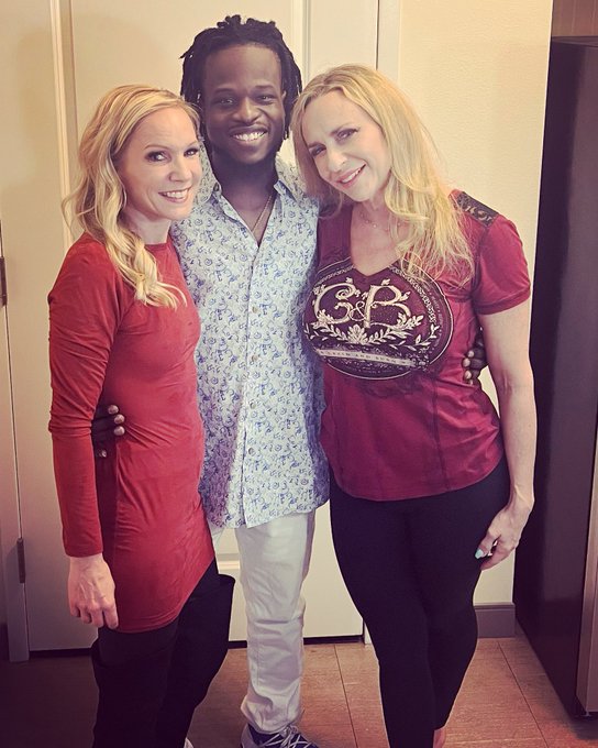 Last night was a successful night with these two beautiful sisters @HotSoccerMomKF  and @PetiteProfXXX<a href="/tag/onlyfan"class="tags"><span>#onlyfan</span></a><a href="/tag/onlyfanspromo"class="tags"><span>#onlyfanspromo</span></a>