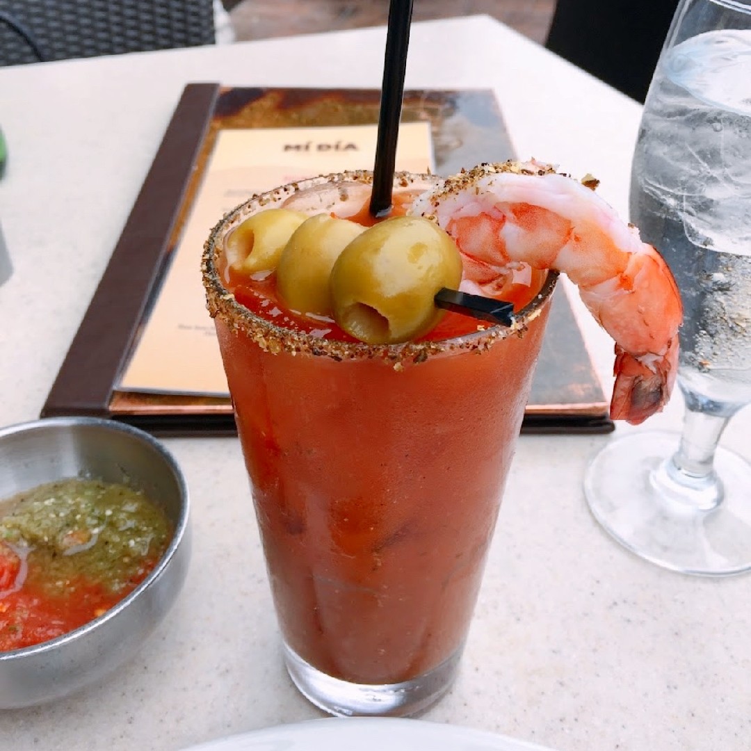 MiDiaFrmScratch's tweet photo. Mimosas have always had the spotlight for brunch, but we can’t forget about her sister, the Bloody Mary! Order it the way you like it - we won’t judge.

📸 Angie Strader (Google)

#DallasFoodBlogger #MiDiaFromScratch #DFWLocals #TexMex #Foodies #Brunch #BloodyMary #Cocktails https://t.co/1ceyF0js2U