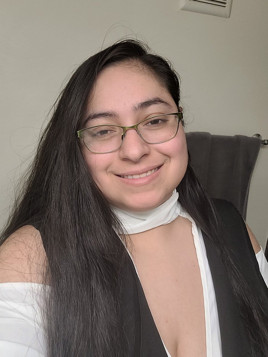 ACuteKumaBear's tweet photo. I can either be a host for a game show or the local pirate themed restaurant/bar
Today I'm hosting two custom games of (not) Price is Right with several streamer friendos.
Some friends include @emperortop @ladystarkirl @RayceRibble @TurnbasedGod
And a few others π» https://t.co/hd8nCdyrSY