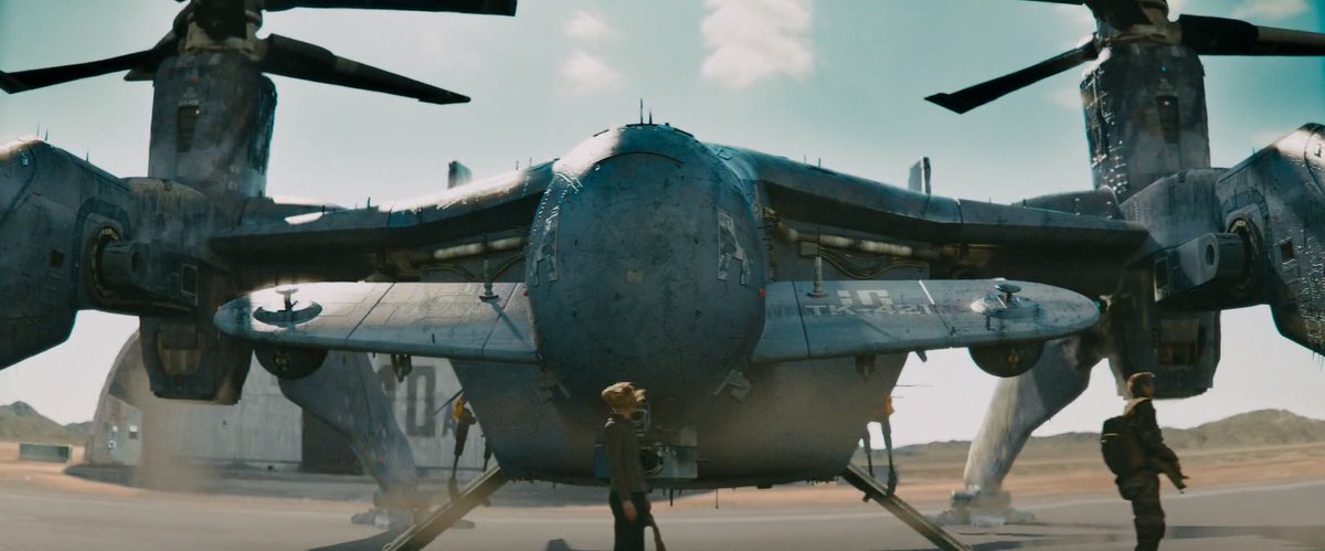 kumaxta's tweet image. 「キル・コマンド」2015イギリス
#KILLCOMMAND
#今日の映画 40
#ヴァネッサ・カービー
#メカデザイン シビれる
よくある #AI暴走
#おもしろいよ
#キル・コマンド