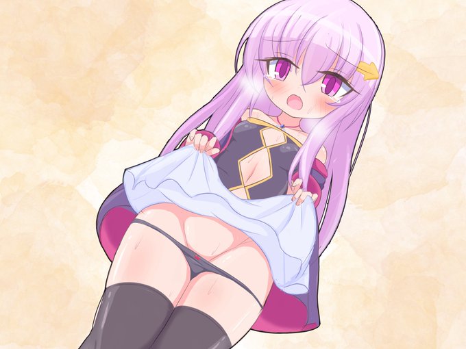 絵598号「シーアちゃん」
あると先生がお誕生日と小耳に挟んだのであのシーアちゃんを描きました。
シチュエーションは特に考えていませんが半脱ぎぱんつが見たかったのでたくしあげてもらいました! 