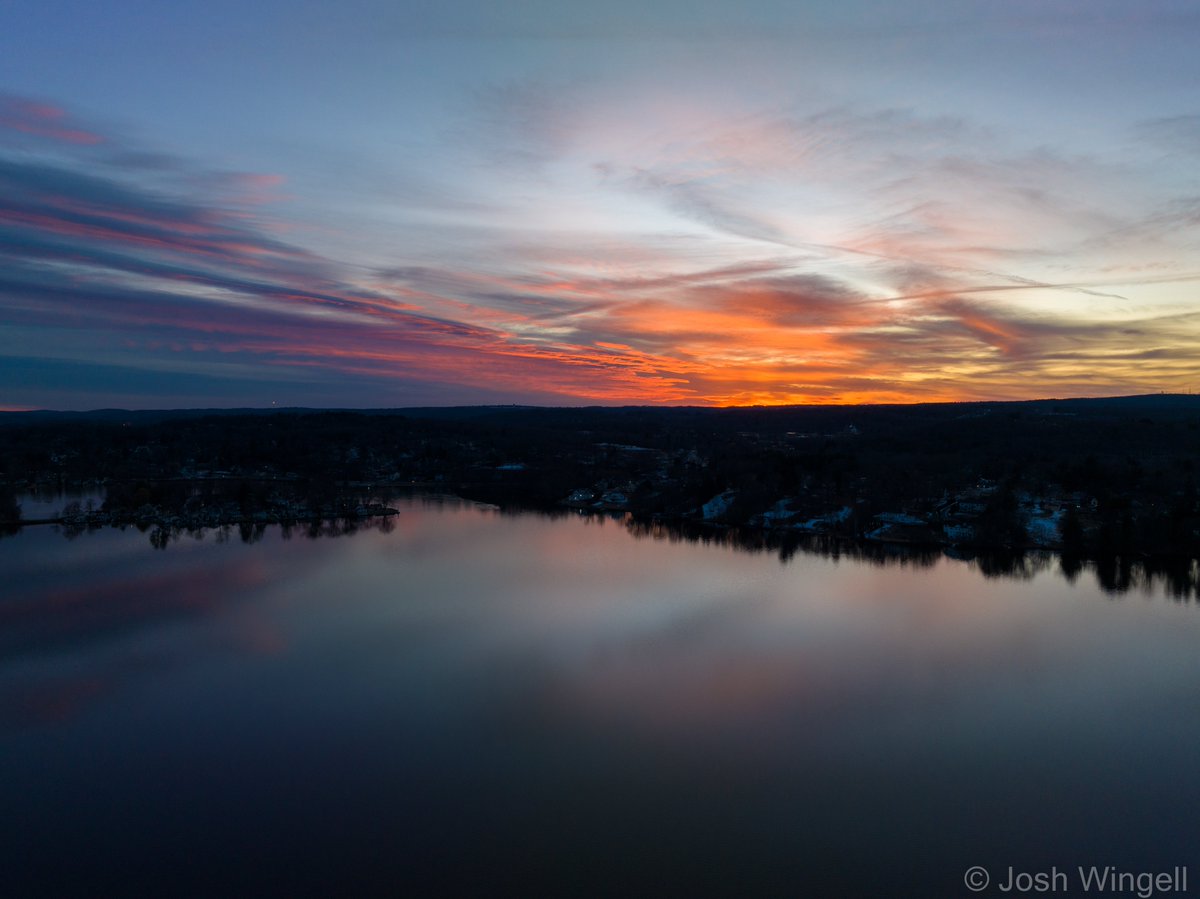 More of last night's sunset over Indian Lake in Worcester. @VisitCentralMA @VisitMA @masslive #visitma #mylocalma #worcester #drone #dji #sunset #mavic3 #newengland #igworcester #igworcesterma #ignewengland #dronelife