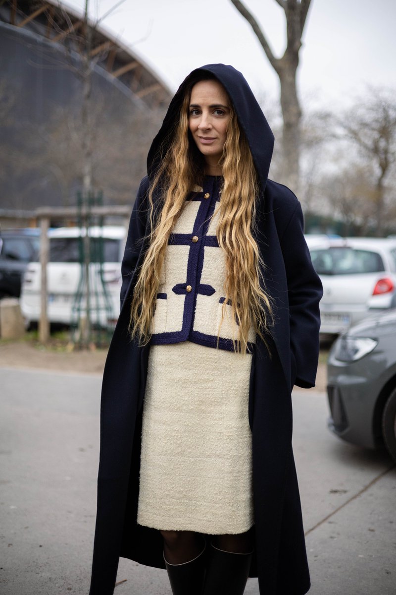 Marie_Merlet's tweet image. Streetstyle outside Chanel Haute-Couture 
.
.
. 
#CHANEL #FashionWeek #PFW #StreetStyle #fashionblogger #photography