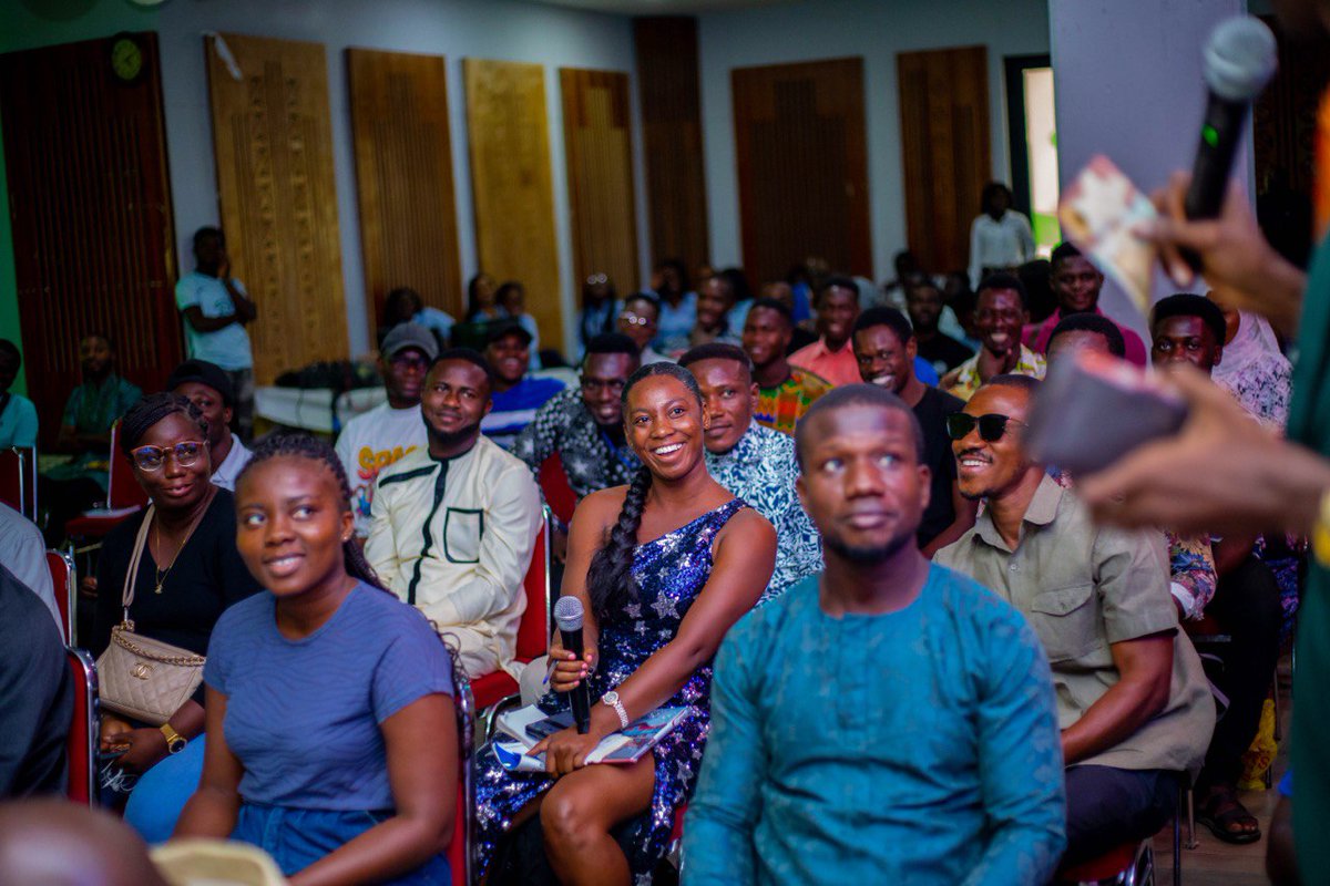 Flash_TPs's tweet photo. Unlocking the secrets of the currency market.
Day 1 of the Digital Wealth Creation Seminar with @hantecmarketsghana.
#forextrading #seminar #psychologyfridays #investing #forexinghana #forextrading #flashtps #ysdb #lots #kumasi
#forexisnoscam https://t.co/F9MWSyOu4q