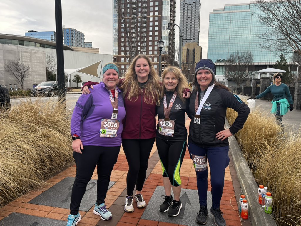 FCHSCoachRoss's tweet photo. Best reason to get up to run on a cold morning is friends who will do it with you and chocolate #HotChocolate5k #runningwithfriends https://t.co/nCVnIpBAGq