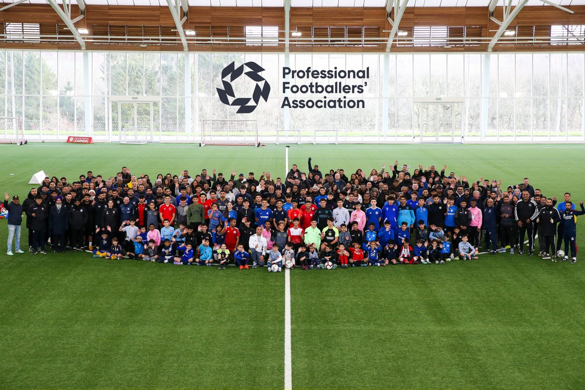 💬 “I am extremely proud of the ground-breaking work we have achieved over the last two and a half years – the AIMS network has grown considerably." <a href="/RizRrehman/">Riz Rehman</a> 

A fantastic turnout for today's PFA Asian Inclusion Mentoring Scheme Development Day. 👏🙌