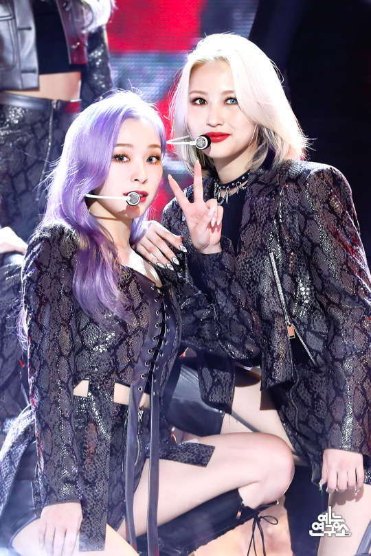 eggyhourly's tweet photo. #SIYEON #시연 https://t.co/enmY59m9LC