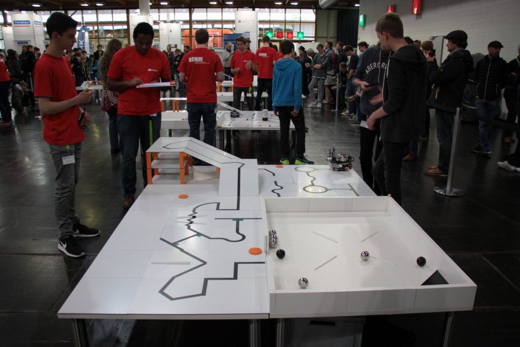 FFRobotique's tweet image. 🏆🤖 La + grande compétition mondiale d'#ingénierie #robotique des chercheurs mais aussi des enfants se tiendra à #Bordeaux en 2023
🗨 Vous pourrez visiter les matchs commentés
😇 Devenez bénévole pour aider sur de nombreuses taches : 2023.robocup.org/devenir-benevo…
➡️ @RoboCup2023