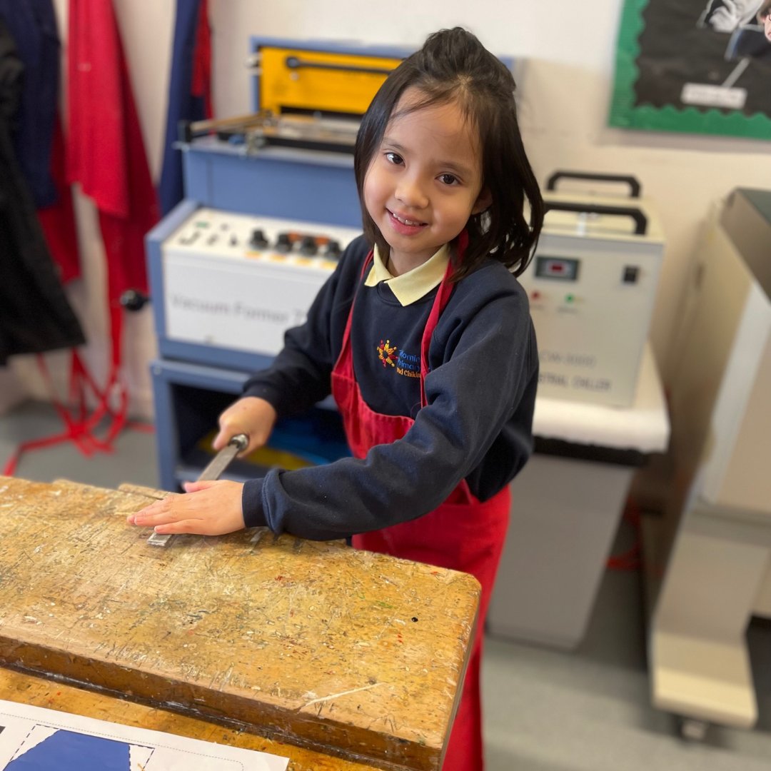 Y5 pupils from <a href="/Morningside_ps/">Morningside Primary School</a> recently joined us to work in our DT Dept. They made owl keyrings &amp; learning how to use the specialist equipment was a real highlight!

Pupils were given a tour of the school and found out all about Cardinal Pole.

#DT #keyrings #design #school