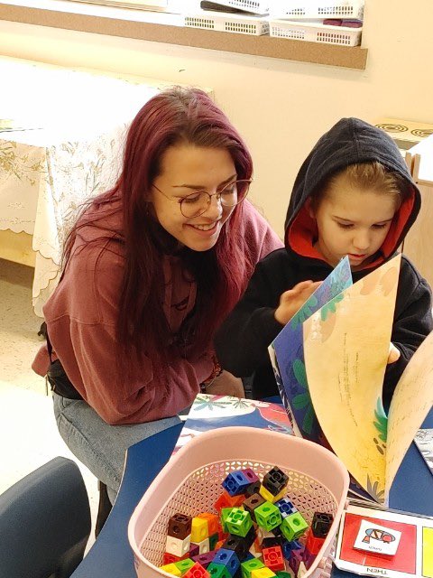 Jubilee had a fantastic Family Literacy Day Event on Jan. 27th.  Family members dropped by first thing in the morning to read with children.  Lots of smiles and laughs at this well attended event.  <a href="/JubileeElement1/">Jubilee Elementary</a> <a href="/drobson19/">Donna Sullivan CBVRCE Coordinator of Literacy, SSP</a> <a href="/CBVRCE_NS/">CB-VRCE_NS</a>