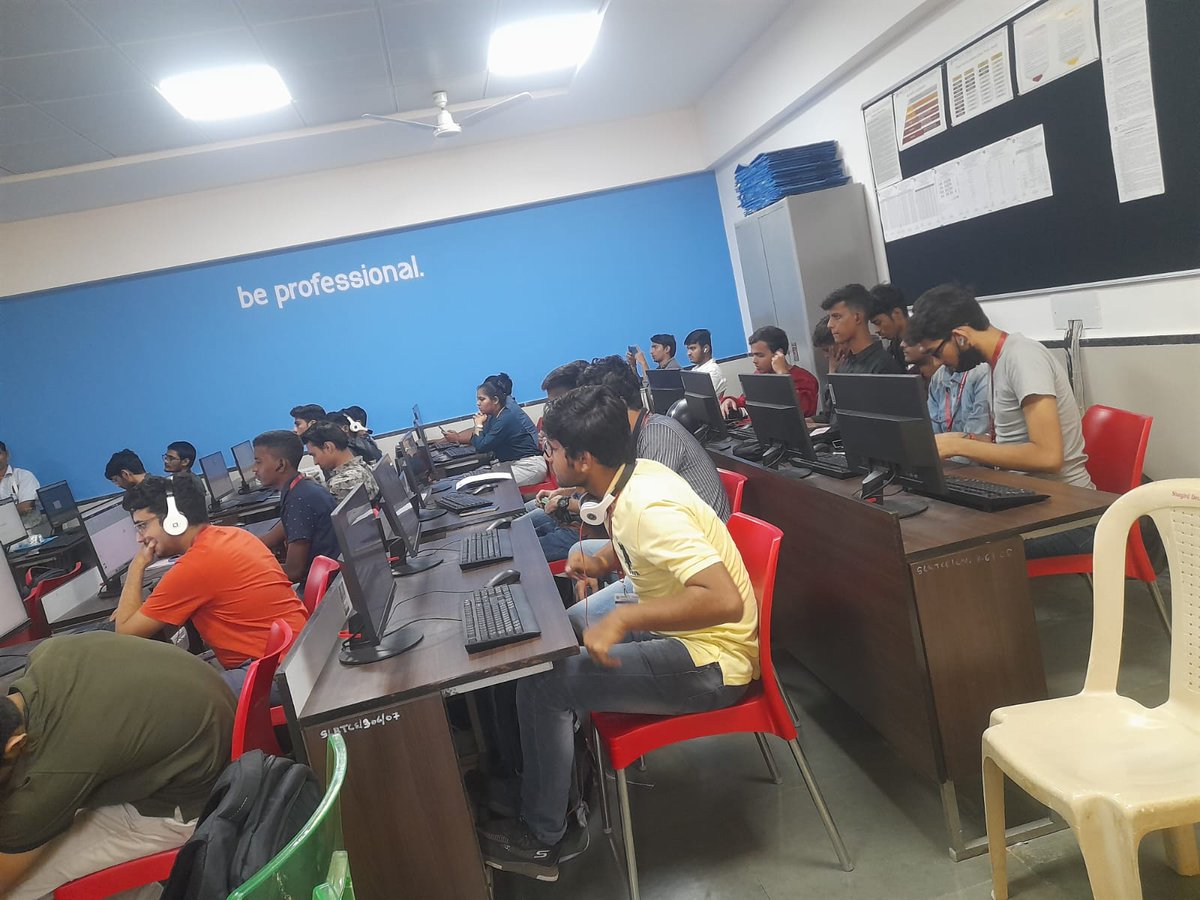 CodemusicFun's tweet photo. Workshop at L R Tiwari College was attended by enthusiastic &amp; inquisitive 2nd Year Comp Engg students. These students were exposed to #creative tools/mediums which provides a fun &amp; interesting way to learn the basics of coding along with exploring their creative spirits. https://t.co/Yu7L1okqmo