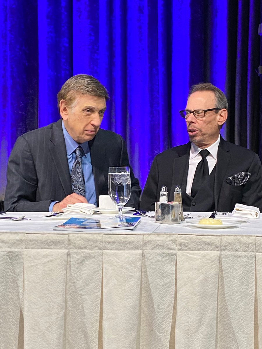 byErikSherman's tweet photo. Two legends that, between them, have dominated NY sports broadcasting for the last six decades. Heartwarming to see #MarvAlbert present @HowieRose with the ‘You Gotta Have Heart’ Award last night. @Mets @NYRangers @nyknicks @NYIslanders https://t.co/ZGhfykMQsa