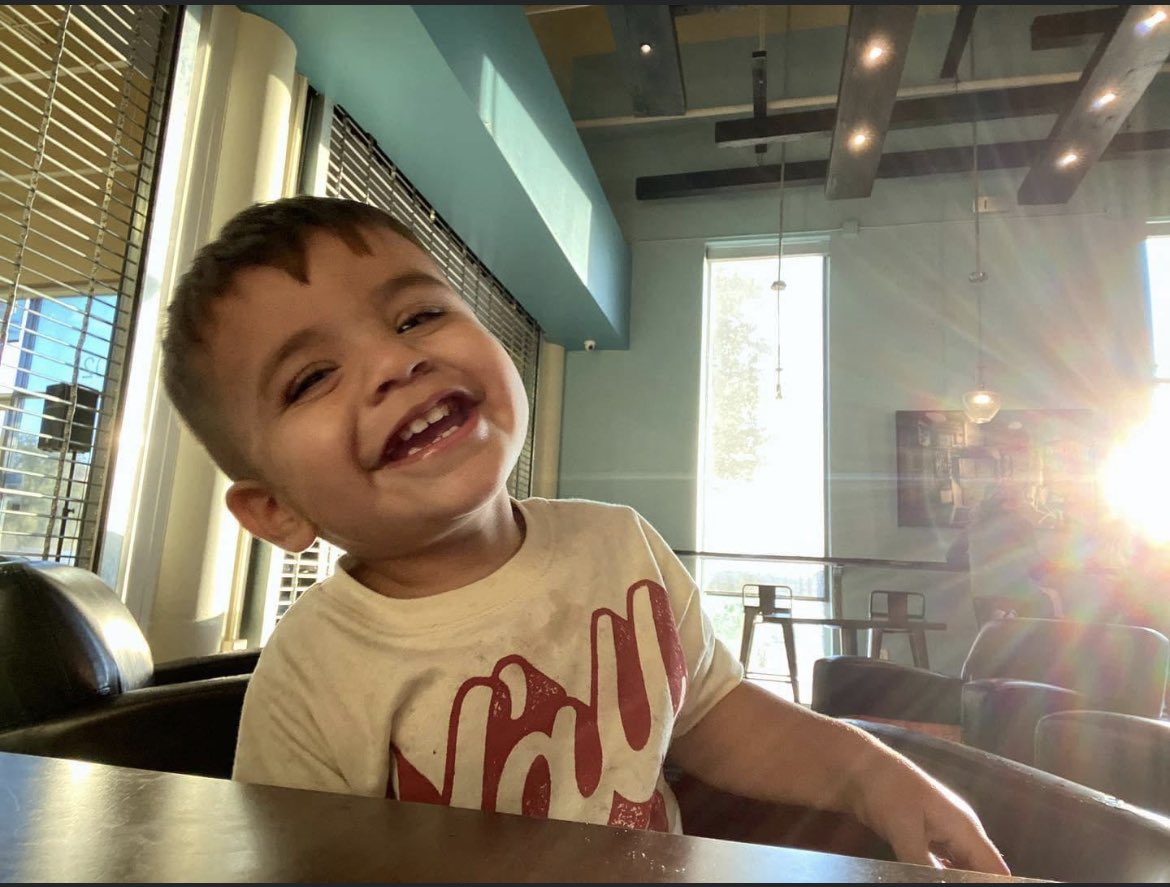 PFlores_SSAISD's tweet photo. Happy 2nd Birthday, Orion!!!! Grandma loves you so much!!! 🎉🎂♥️ #mygreatestblessing #mysunshine #MickeyMouse #birthdayboy https://t.co/qKyYtJZgvp