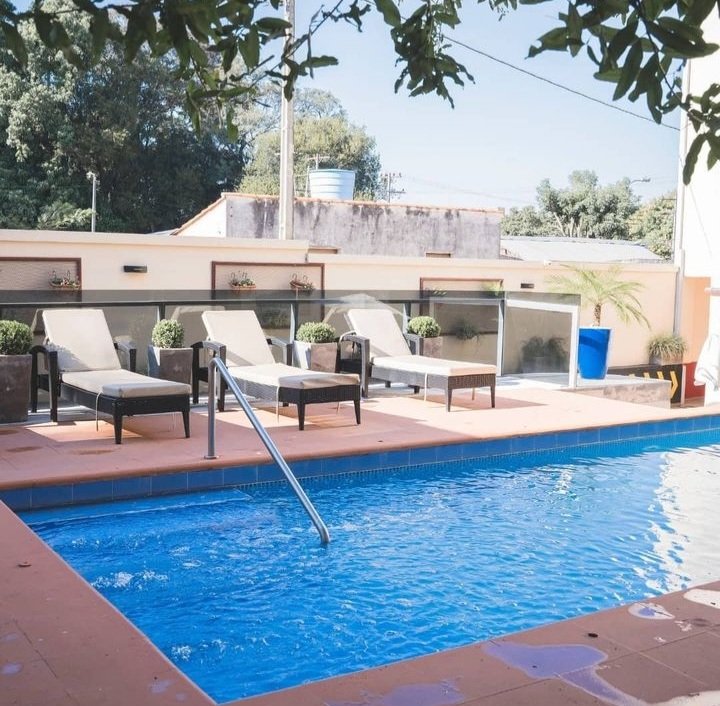 ral_acua's tweet photo. Conocí el Hotel Paraguari, opción ideal a menos de 2 horas de Asunción con una variedad de opciones, habitaciones singles, matrimoniales, con costos desde 250.000gs con desayuno incluido y esta sobre la ruta mismo! Amplio estacionamiento! Recomendado, buenisima atención 👏👇👇 https://t.co/0LzdIpwQdk