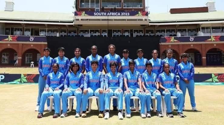 KuldeepNagarAd2's tweet photo. शाबाश टीम इंडिया
#u19womenst20worldcup के फाइनल मुकाबले में इंग्लैंड को हराकर विश्वविजेता बनने पर भारतीय अंडर 19 महिला क्रिकेट टीम को हार्दिक बधाई
अपने उत्कृष्ट खेल प्रदर्शन से आपने राष्ट्र को गौरवान्वित किया है।आप सभी के उज्ज्वल भविष्य हेतु शुभकामनाएं
#U19T20WorldCup #TeamIndia https://t.co/ZfYUktzokJ