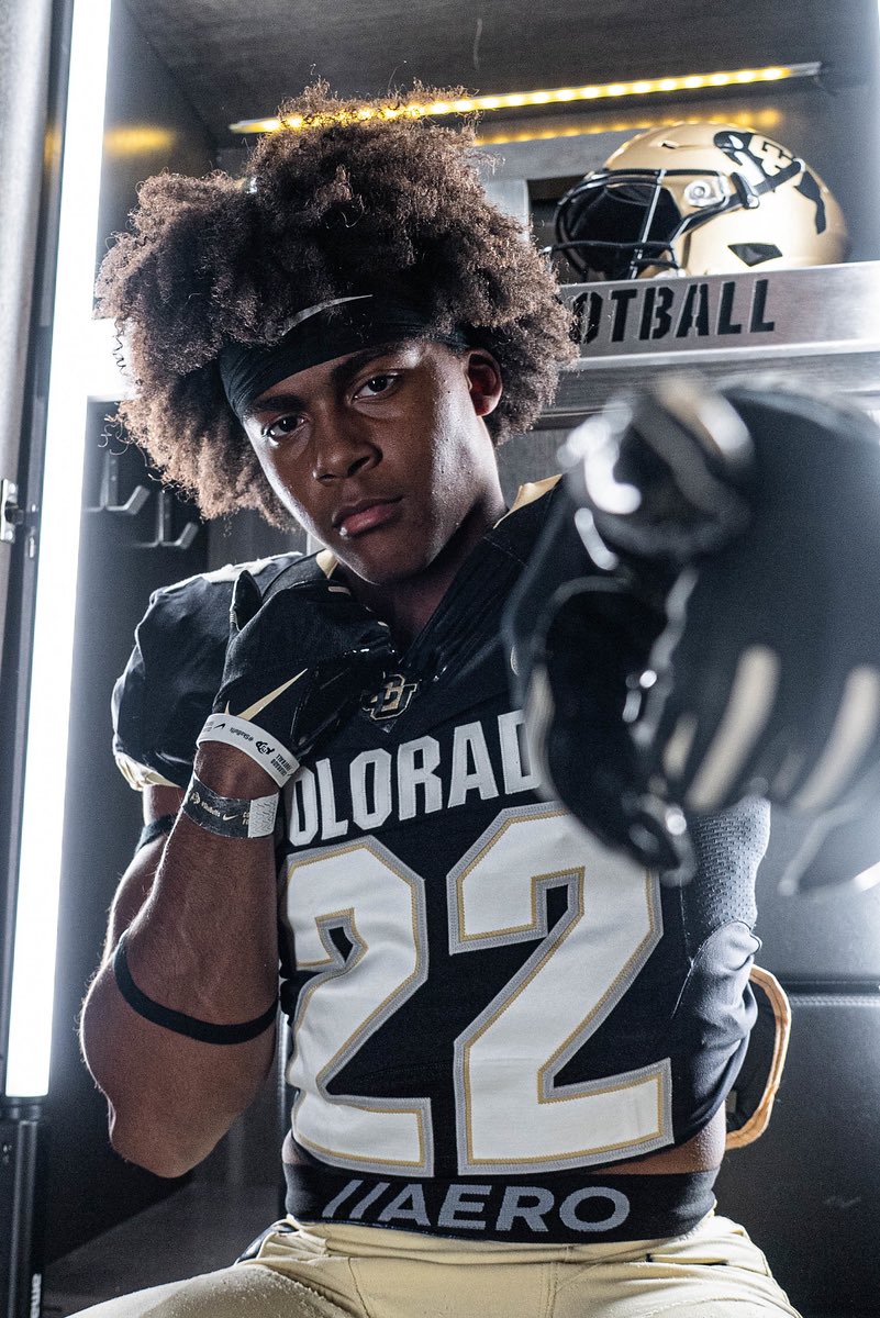 MarkusBoswell's tweet photo. Had a great time in Boulder 🦬. 🙏🏾 coaches and staff it was truly a great event. @DeionSanders @CoachKellyBuffs @CoachHartCU #wecoming #GoBuffs @LT_FBRecruiting @CoachHankCarter https://t.co/gmz0e40yDv