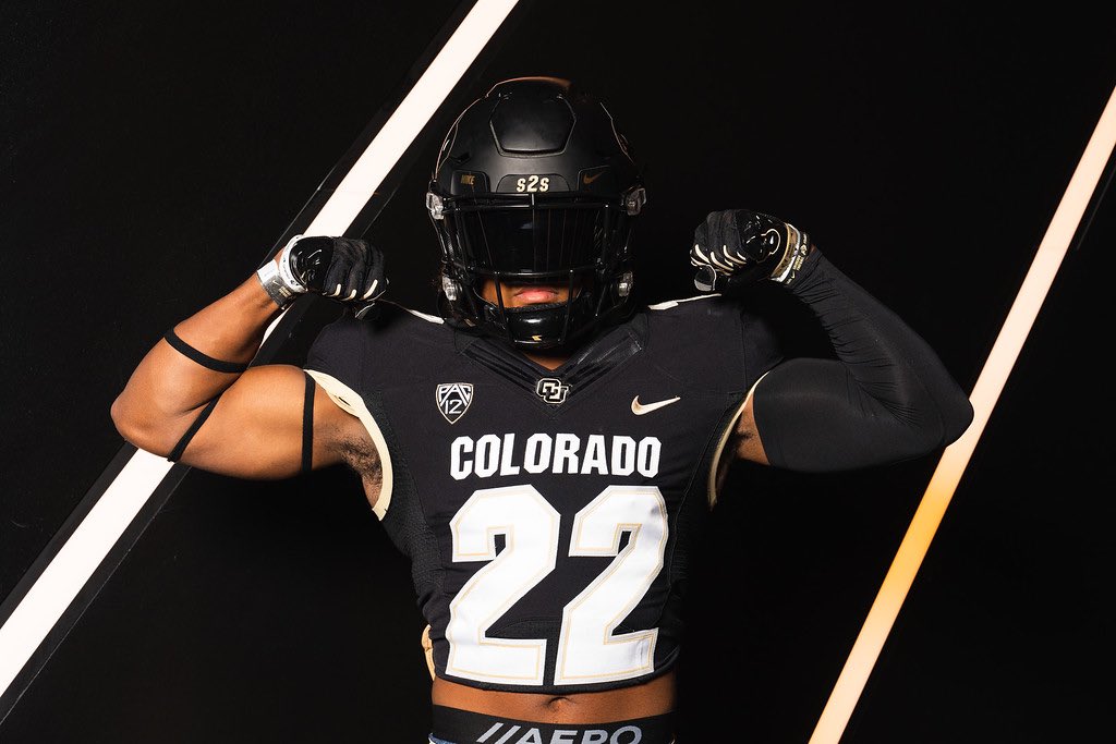 MarkusBoswell's tweet photo. Had a great time in Boulder 🦬. 🙏🏾 coaches and staff it was truly a great event. @DeionSanders @CoachKellyBuffs @CoachHartCU #wecoming #GoBuffs @LT_FBRecruiting @CoachHankCarter https://t.co/gmz0e40yDv