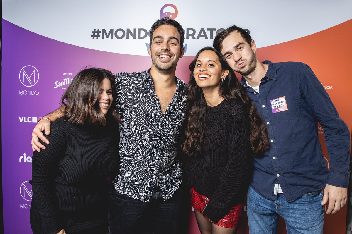 mochilerostv's tweet photo. ¡Qué simpatía y qué poses de todos estos creadores de contenido de #viajes en #MondoBirratour! @Azul_Mistico @flormaggi_ @algasenlamaleta @deunladoxaotro @_iamapassenger_ @Recuerdos_Mo @viajeconpablo https://t.co/L8MmSDFxo2