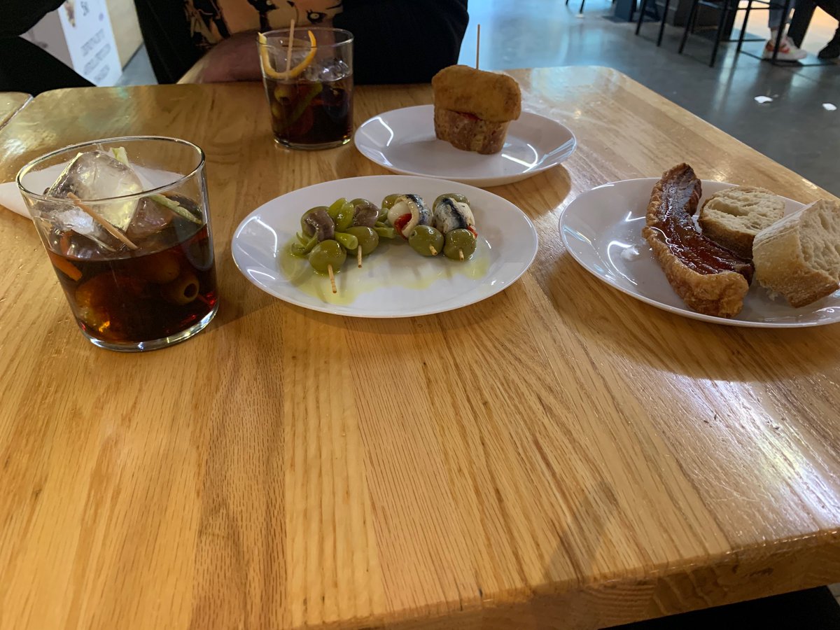 nievesborrero's tweet image. Pintxos para desayunar, pintxos para comer y pintxos para merendar 😍post #bilbostack2023