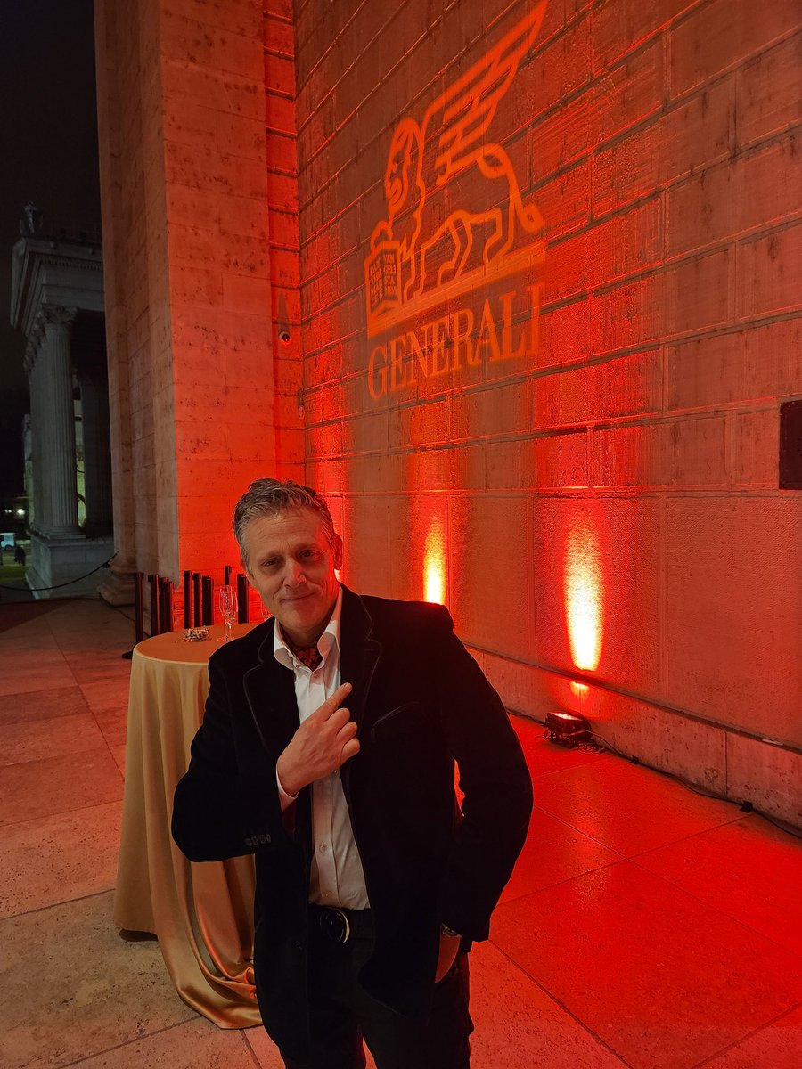 PaoliCGPI's tweet photo. 🇹🇯#𝙃𝙪𝙣𝙜𝙖𝙧𝙮 /𝙅𝙖𝙣𝙪𝙖𝙧𝙮 27,2023

A #Budapest s'achève une formidable 14è Édition de l'université #ClubExpertsCGP @generalifrance reunissant le🔝180 🇨🇵 de la Profession

Un programme riche de techniques &amp; d'émotions

🫶A Big Hug à la redoutable #HellOfTeam du lion ailé🦁 https://t.co/evNDzCloTR