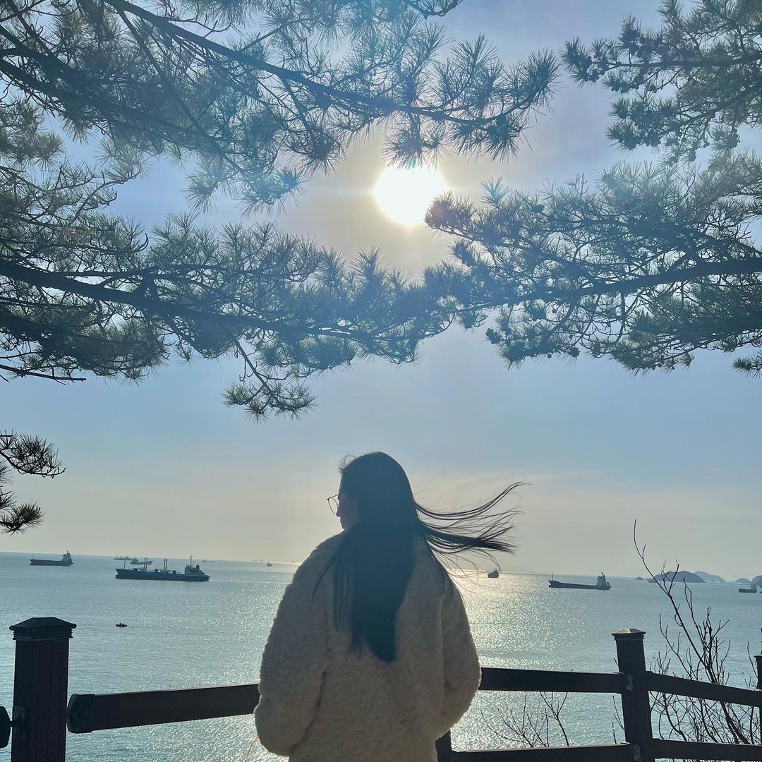 colgweneth's tweet photo. Happy mihyun day 🤍 https://t.co/mS2RhF8RKr