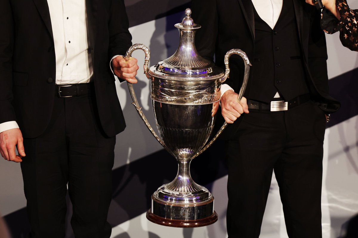 Champions! 🏆

Our 2022 British Rally Champions <a href="/OsianPryce/">Osian PRYCE 🏴󠁧󠁢󠁷󠁬󠁳󠁿</a> &amp; <a href="/Noelsull1/">Noel O Sullivan</a> along with Junior Champions Eamonn Kelly &amp; Conor Mohan were among a star-studded line up that collected their <a href="/ourmotorsportuk/">Motorsport UK</a> awards at the annual Night of Champions last evening 

📷 <a href="/JakobEbrey/">JEP</a>

#BRC