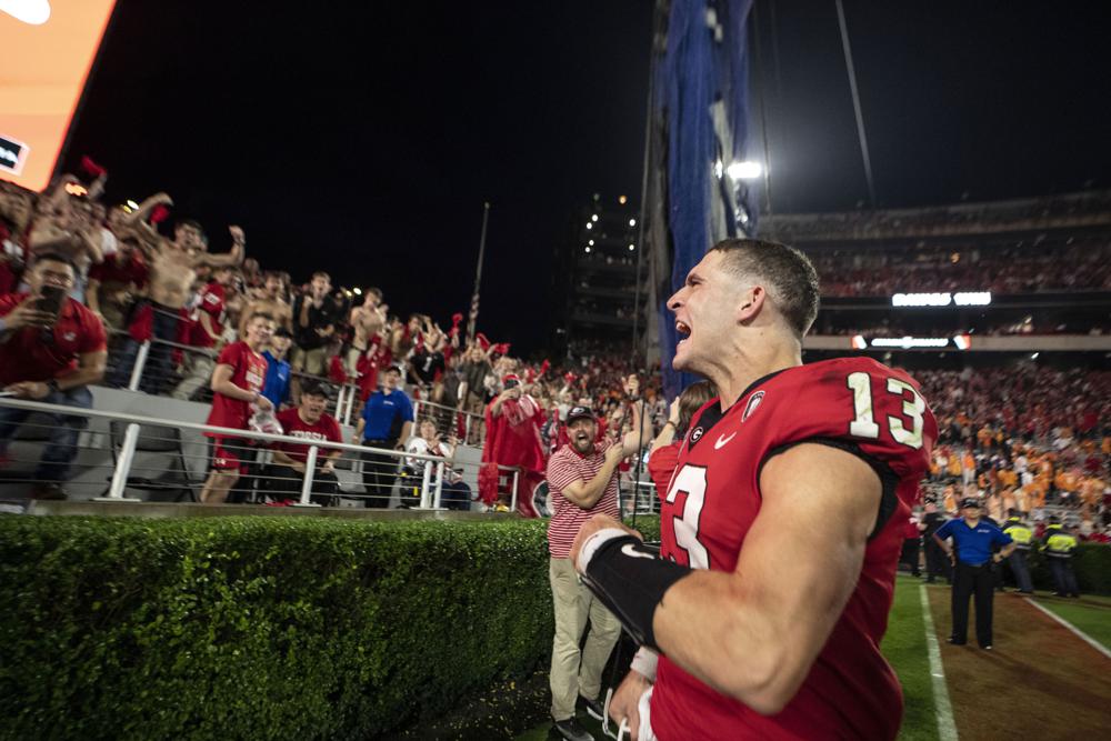 ATLNewsFirst's tweet photo. BREAKING NEWS: Georgia Bulldogs quarterback Stetson Bennett was arrested in Texas early Sunday morning. https://t.co/QlNp144XhZ https://t.co/J05usxBpof