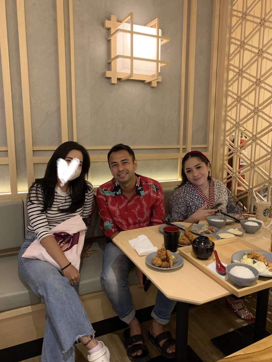 wonwootiful's tweet image. what if rans &amp;amp; cipung adalah seventeen in real life….. ketemu sebelahan lagi makan, dan papasan (sm cipung &amp;amp; rafathar) di jalan😃 alhamdulillah weekend ku ketemu rayan? JA
