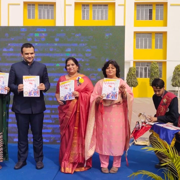 Variety of stalls..
Food
Dance
Music
Rides
Activities
And so much more took place today at our Annual Fete-उल्लास!

 A mammoth crowd of over 10,000 people visited our Campus today and we couldn't be happier! 

Gratitude to all !