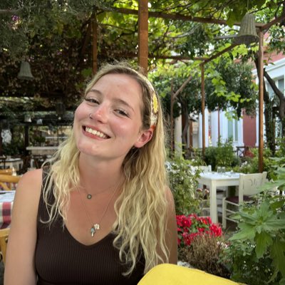 catiemeadow's tweet photo. #NewProfilePic https://t.co/GMDM23PzEC