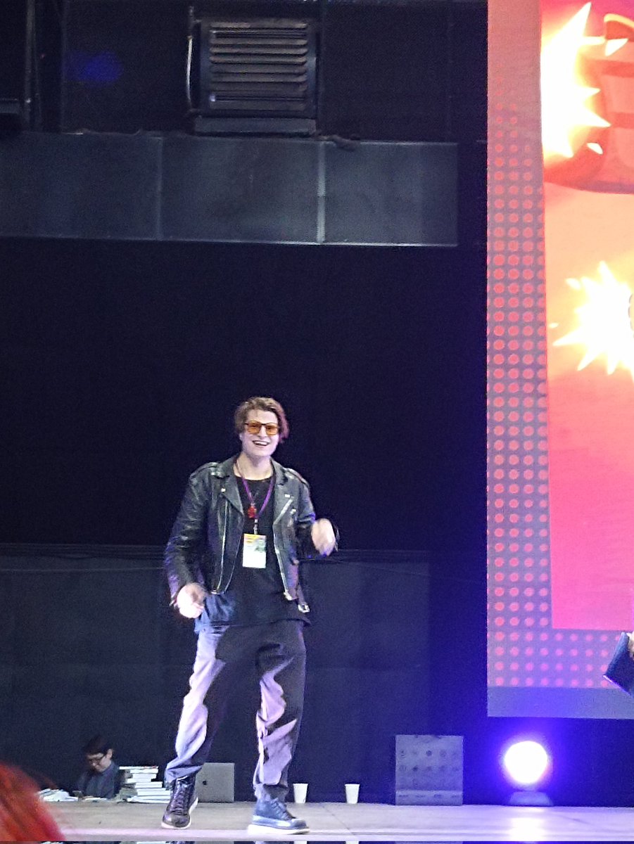 miranchuukxx's tweet photo. В душу смотрят
#bubblecomicscon https://t.co/rgBJFEuVsr