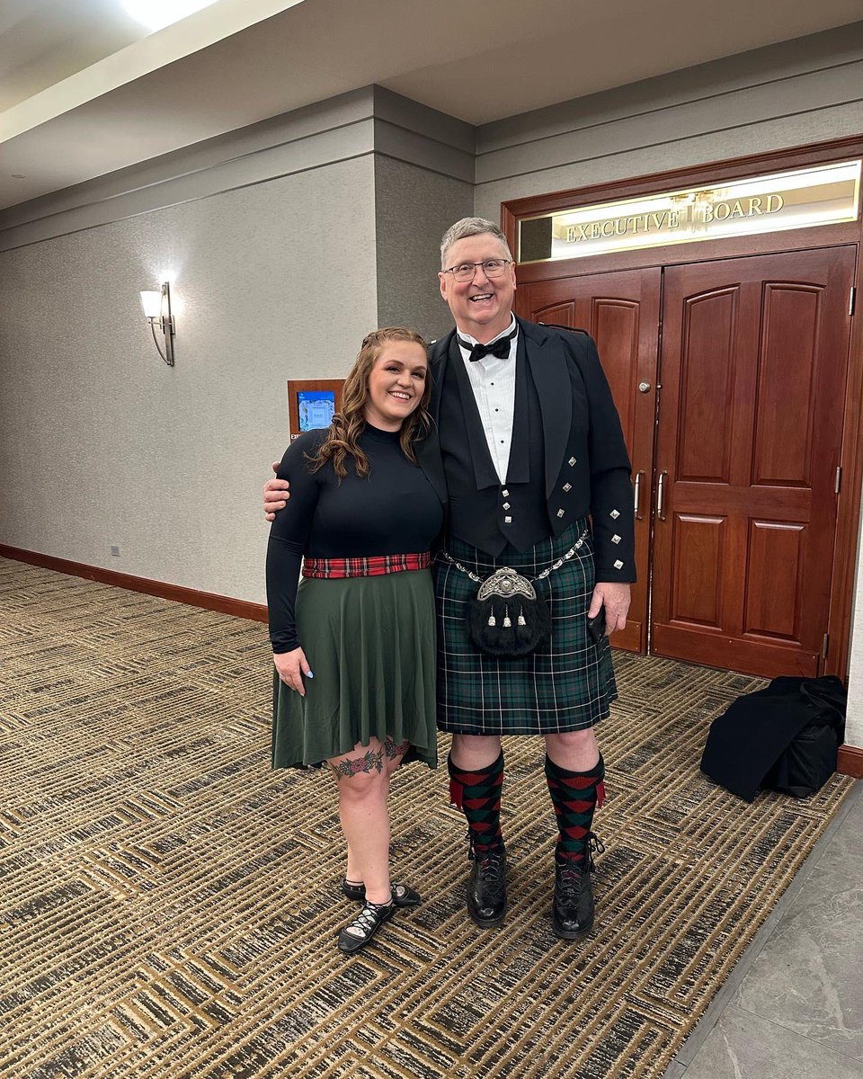 midlopb's tweet photo. We love when our band members are out in the community! For #BurnsNight2023, drummer Claire performed with the Thistle and Heather Highland Dancers and Piper Scott performed a selection of music and played for the dancers at the 2023 Nicht Wi’ Burns in Oak Lawn! #midlopb https://t.co/9N01cTLTRt