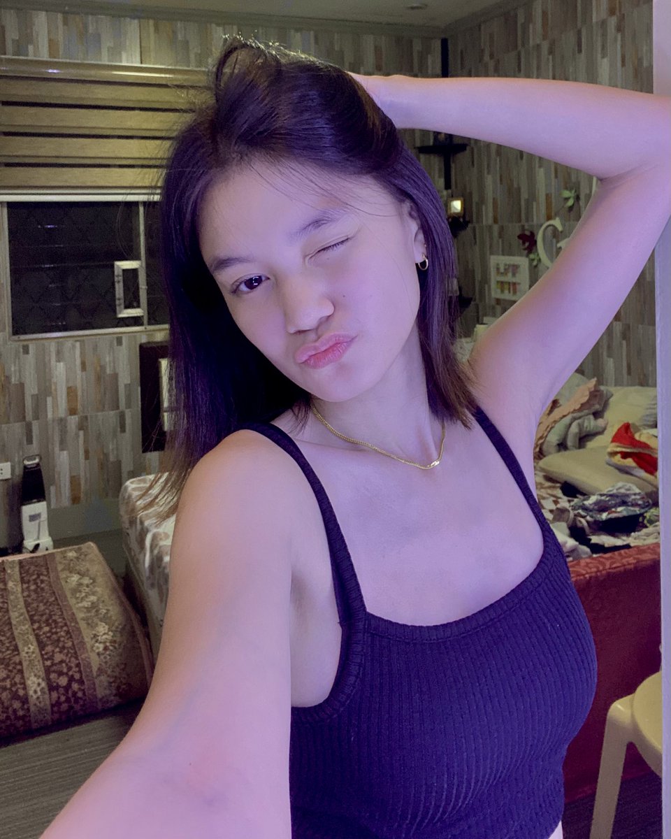 geldapne's tweet photo. i’m feeling myself tonight D: https://t.co/u2H2hjKOtz
