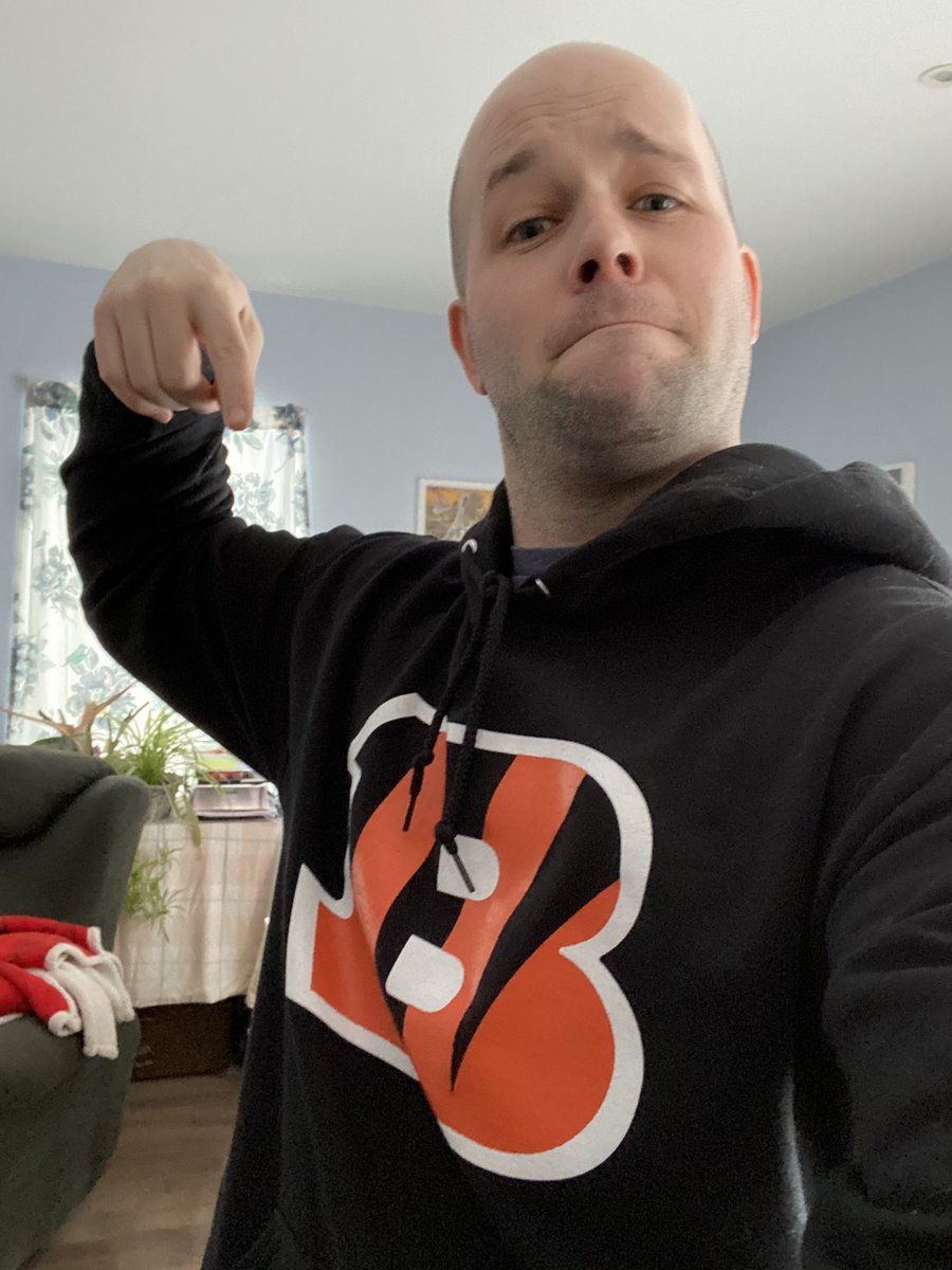 Francisp26's tweet photo. @stephgonzz @TVASports @pochebleuemidi @snackfootball Go Bengals!! https://t.co/xkYPUxP6SK