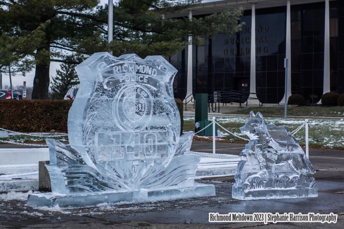 IndianaLawEnfo1's tweet photo. Thanks to Stephanie HarrisonπΈ for letting us tweet her pix of the tribute to Officer Seara Burton. The sculpture was created at the Richmond Meltdown this past week! Please check out her page! #SearaBurton #RichmondIndiana #K9Officer #RichmondMeltdown #IndianaFallenOfficer https://t.co/DB3fbRbKxj