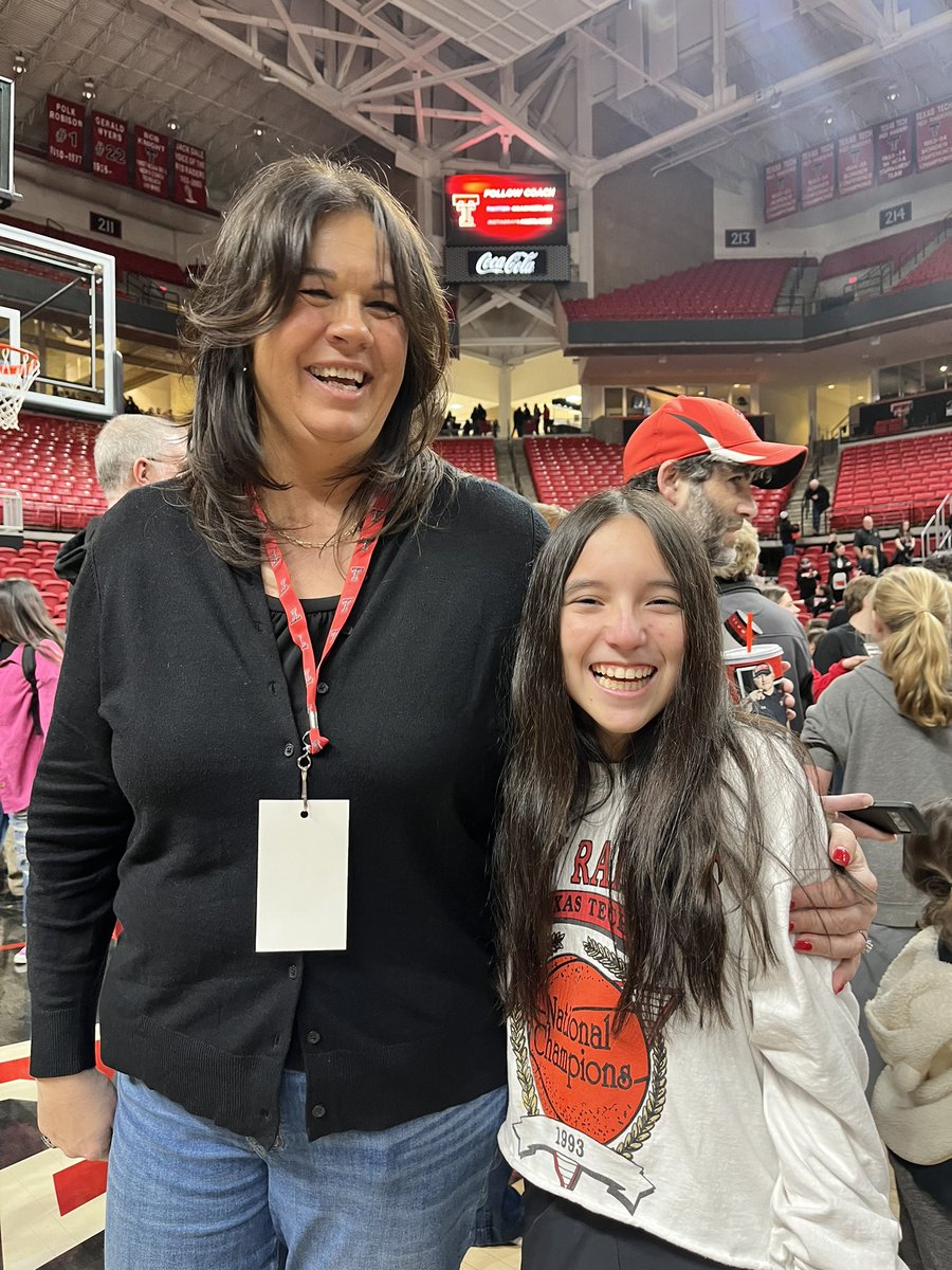 Got to see players from my TTU era and <a href="/adrig1411/">🌵Adriana Gonzales</a> got to see some from hers!! It was a good day! We’ll get the Bears the next time. #needanothernatty <a href="/sydneygoodson2/">Sydney Goodson</a> <a href="/Angelhayden23/">Ang🦋✨</a>