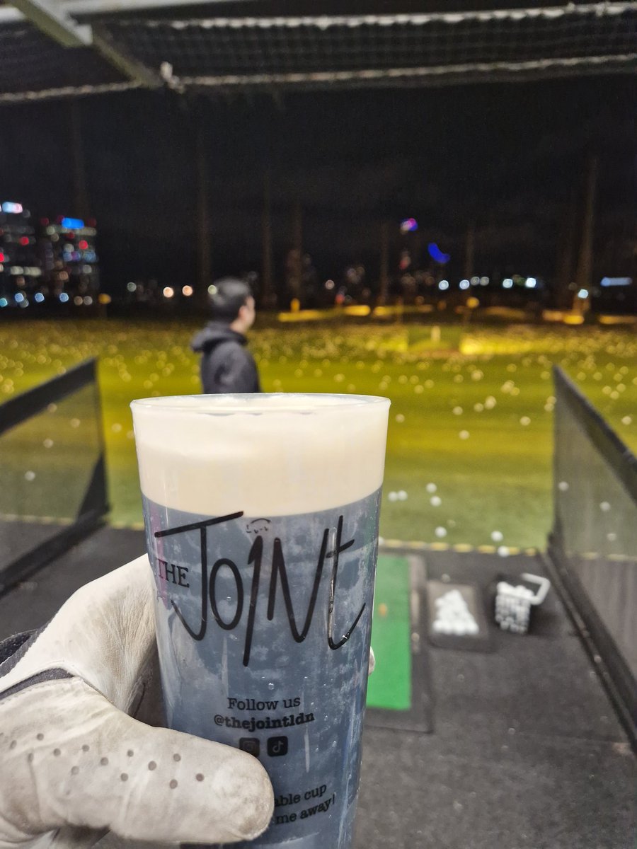 𝐀𝐬𝐡𝐥𝐞𝐲 𝐏𝐞𝐫𝐫𝐲  tweet media