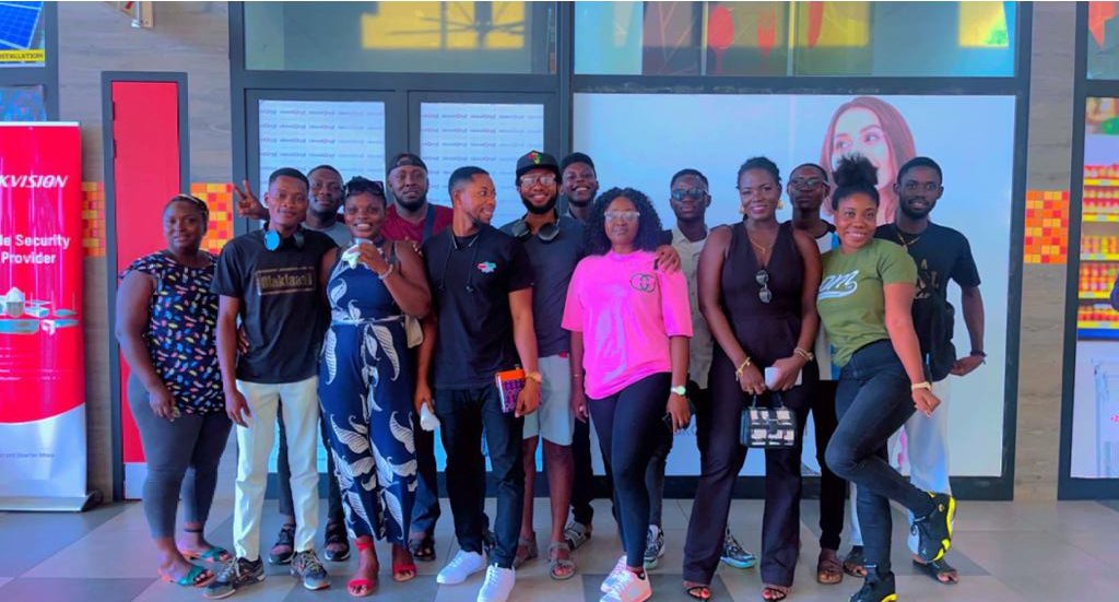 PmTheFinestMc's tweet photo. Are you proud to be black?
Do you love made In Africa ?
Do you Hate Skin Bleaching ?
Are you a Legal Hustler ?
Do you love the PM Brand ?

Then you qualify to join our family.

#BlaklaaaMovement : We are Proud To Be Black. #PanAfricans #Afrocentric #UpnessStill #Blaklaaa ✊🏿✊🏿✊🏿💥 https://t.co/g2kGiRzngL
