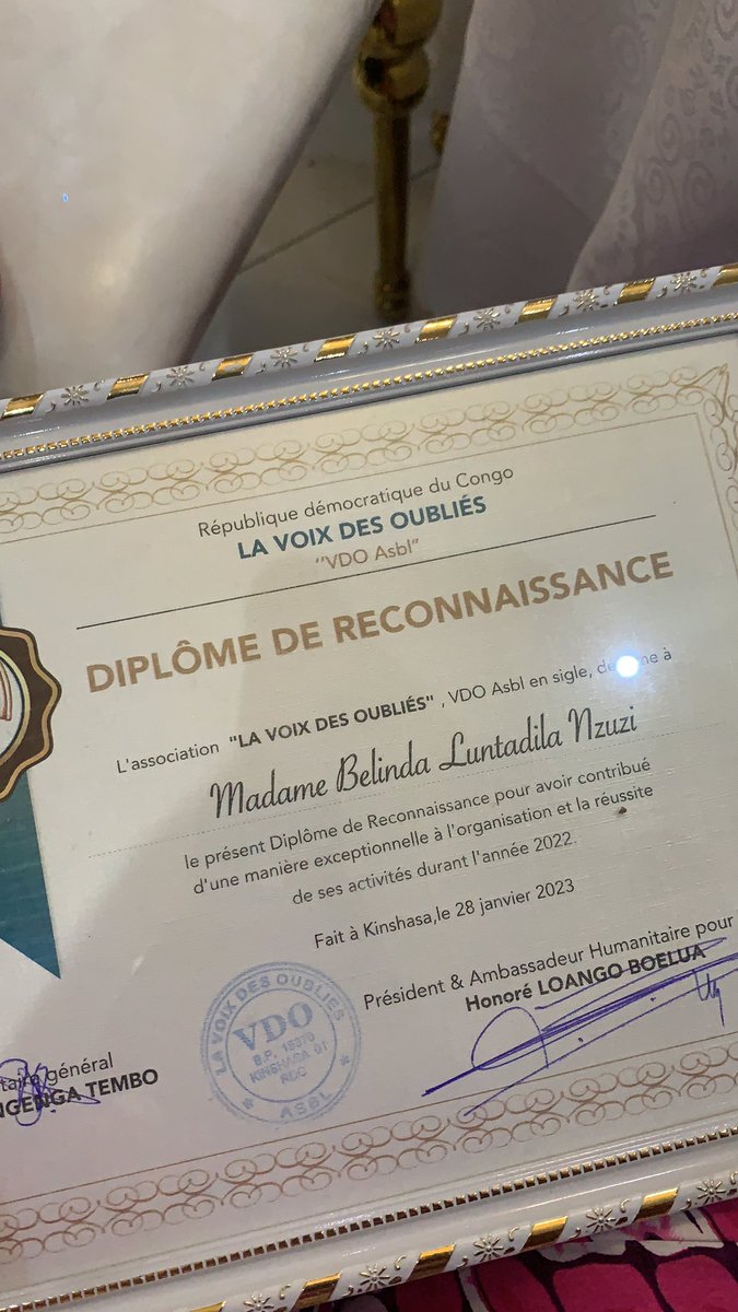 Maitre Fideline-Habakuk MAKILA DOME (@hababuc) on Twitter photo Représentante de Me.<a href="/belilunt/">Belinda Luntadila N</a> ,Présidente du <a href="/r2congo/">R2Congo/Point focal Ci-AF RDC,Ong</a> à la cérémonie d’échange de vœux par la voix des oubliés . Remise de diplôme de reconnaissance/partenariat VDO et R2Congo. Représentante de Me.<a href="/belilunt/">Belinda Luntadila N</a> ,Présidente du <a href="/r2congo/">R2Congo/Point focal Ci-AF RDC,Ong</a> à la cérémonie d’échange de vœux par la voix des oubliés . Remise de diplôme de reconnaissance/partenariat VDO et R2Congo.