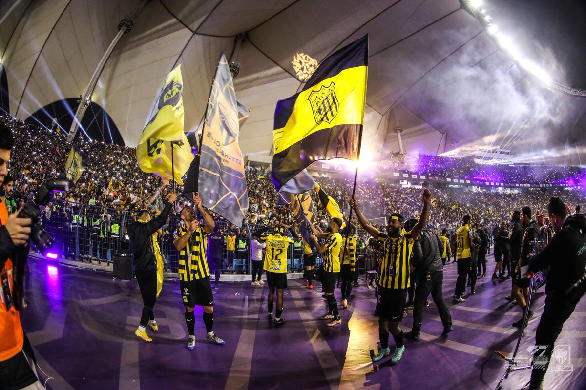 Alia•.~ tweet media