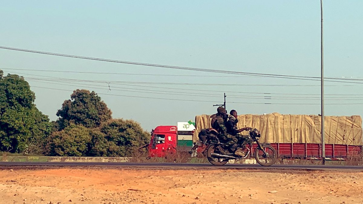 TheShehus's tweet photo. Bandits Terrorists must never know peace.
Liquidate them all.
#AbujaKadunaExpressway 
#Nigerian #Military 🇳🇬
#SecuringNorth #SecuringNigeria https://t.co/tTlnHmhwZg